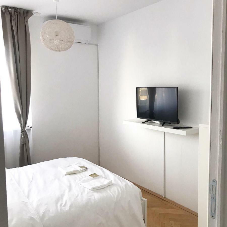 Ultracentral Apt With City Center View - Smart Tv - Ac 蒂米什瓦拉 外观 照片